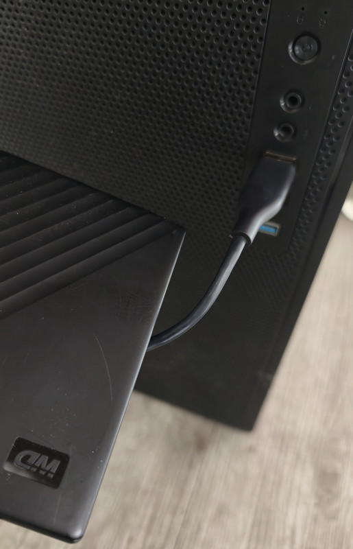 Connect Formatted Drive to PC